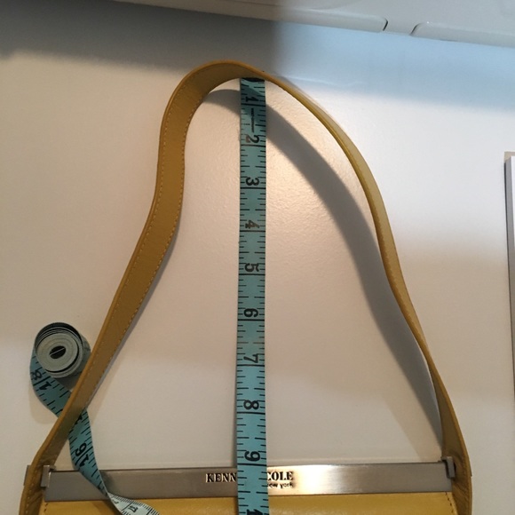 Kenneth Cole Genuine Leather Baguette Purse - Picture 6 of 8